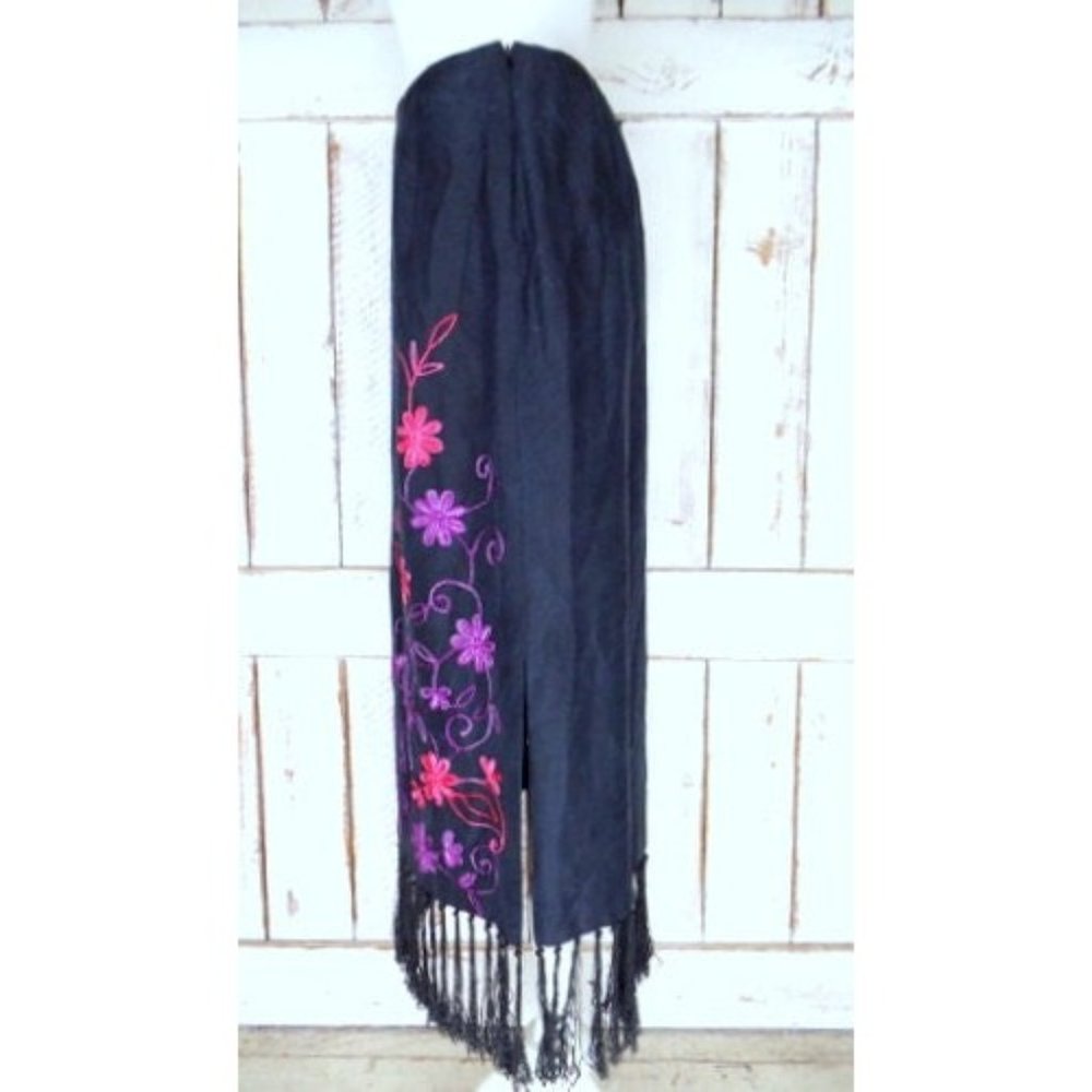 Black silk embroidered floral tassel fringe maxi skirt - Picture 4 of 5